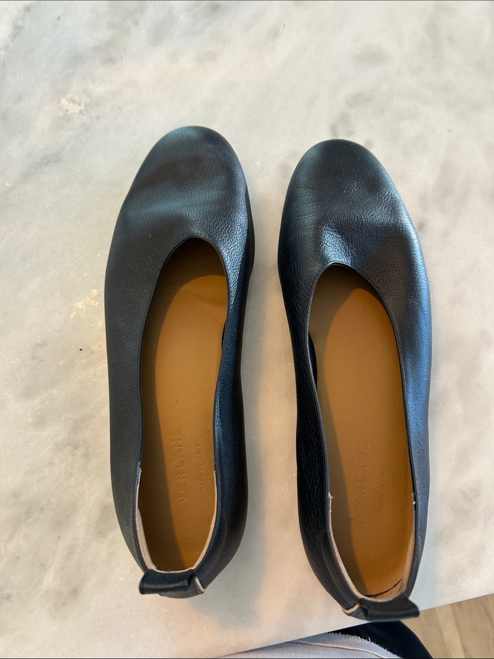 Everlane Black Leather Round-Toe Ballet Flats